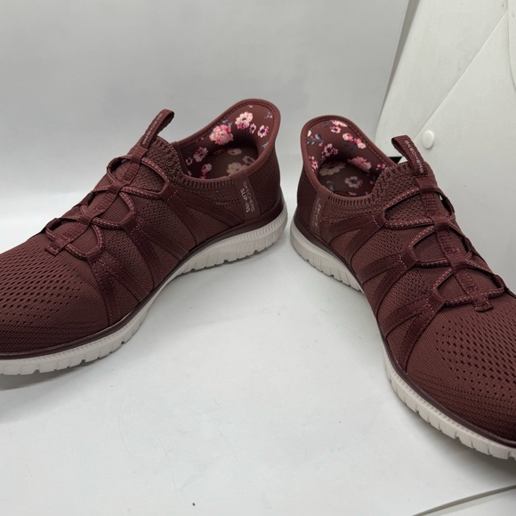 Skechers Women's Slip-ins Virtue Washable Mesh Shoes Knit Sneakers Burgundy Sz 8 - Picture 4 of 10